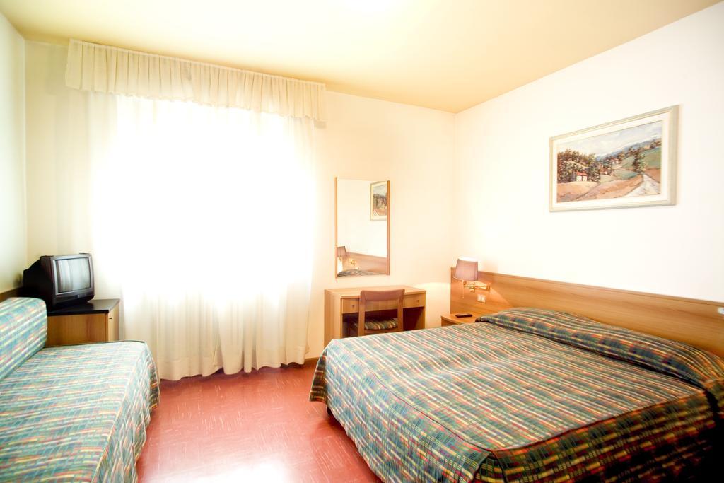 Hotel Dante Ponte nellʼAlpi Zewnętrze zdjęcie